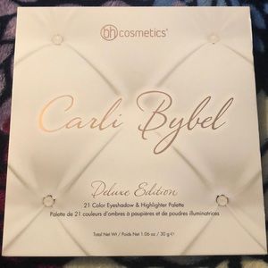 BH Cosmetics Carli Bybel Deluxe